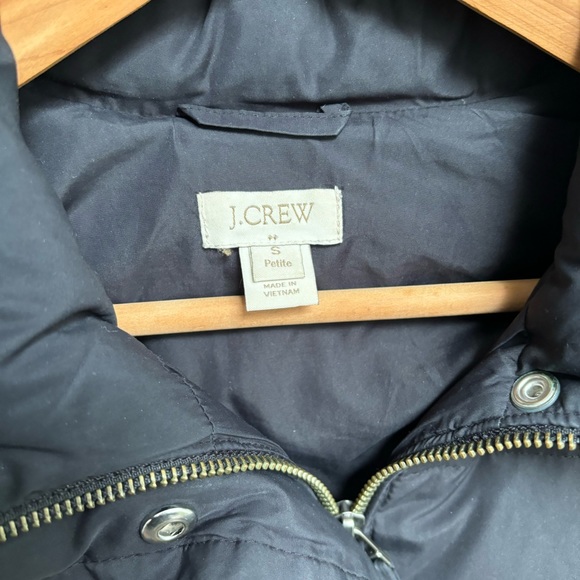 J Crew puffer jacket - Picture 10 of 10